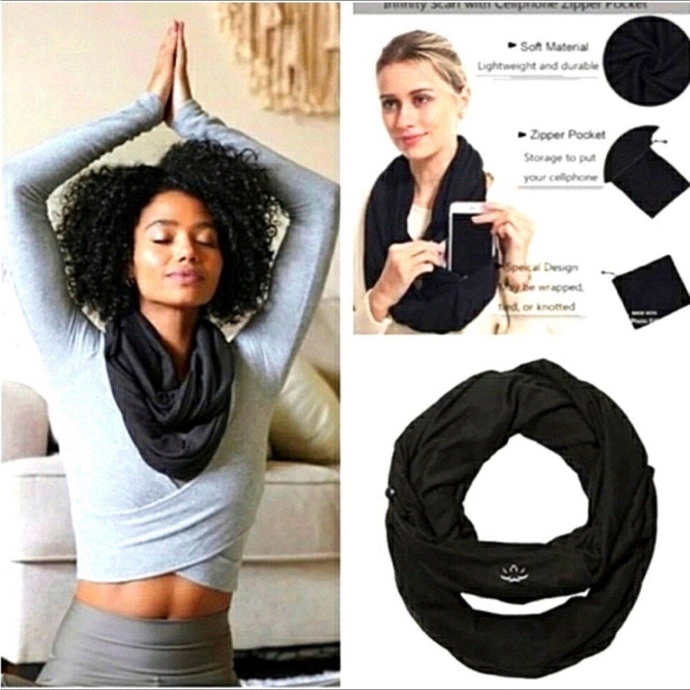 Beyond Yoga pocket infinity scarf Black New